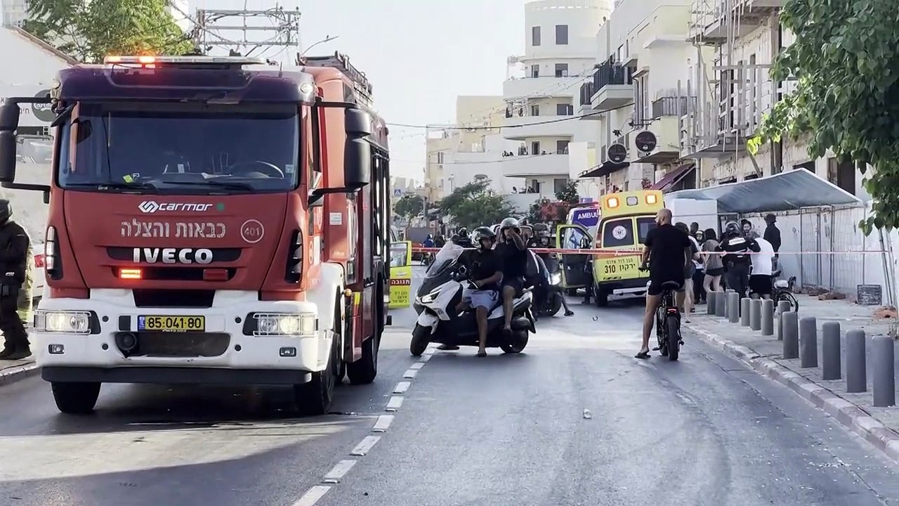 Israelis inspect damage in Jaffa following fresh Iran missile attack