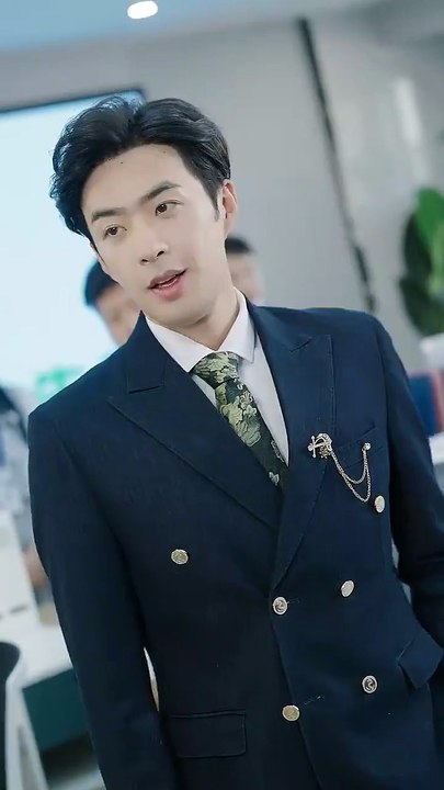 抖音新剧上线#s级情报在手，千金大小姐乖乖低头 (上)