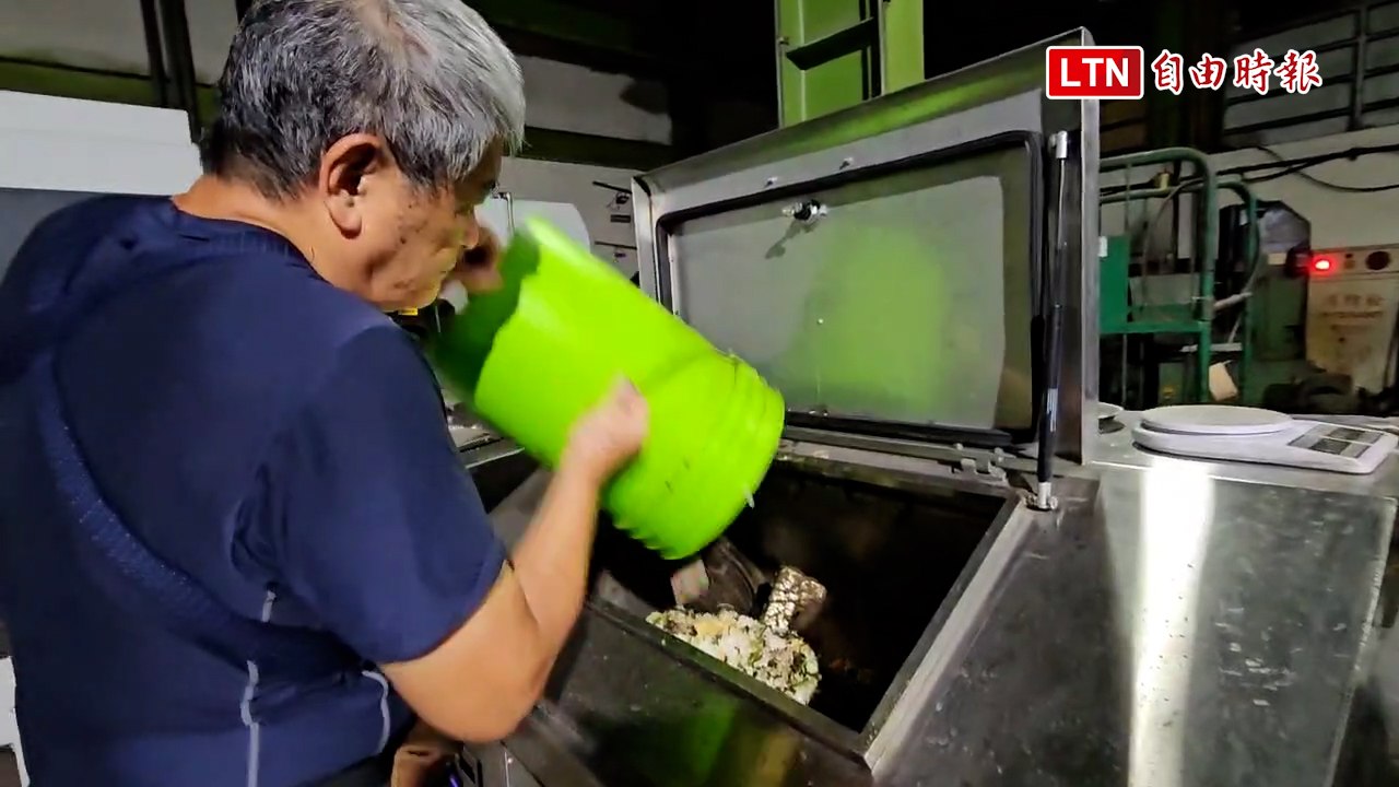 連豬大骨都ＫＯ變成胺基酸水！「發明達人」以廚餘破碎發酵機奪國家金牌獎
