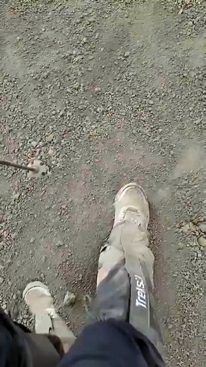 El suelo pésimo del cráter en Tailandia