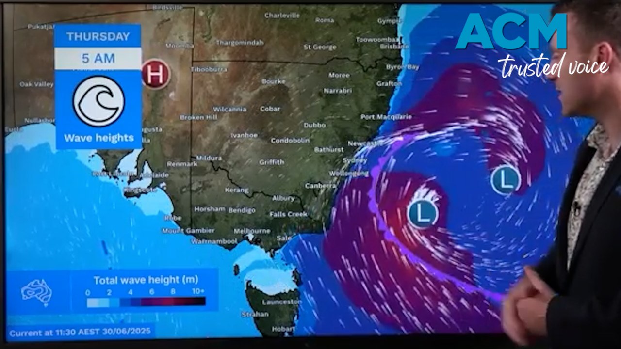 Damaging winds, powerful surf, rain & flooding for NSW this week