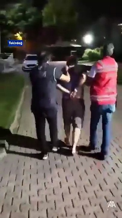 Hz. Muhammed'in karikatürünü çizen hayvanlar böyle gözaltına alındı