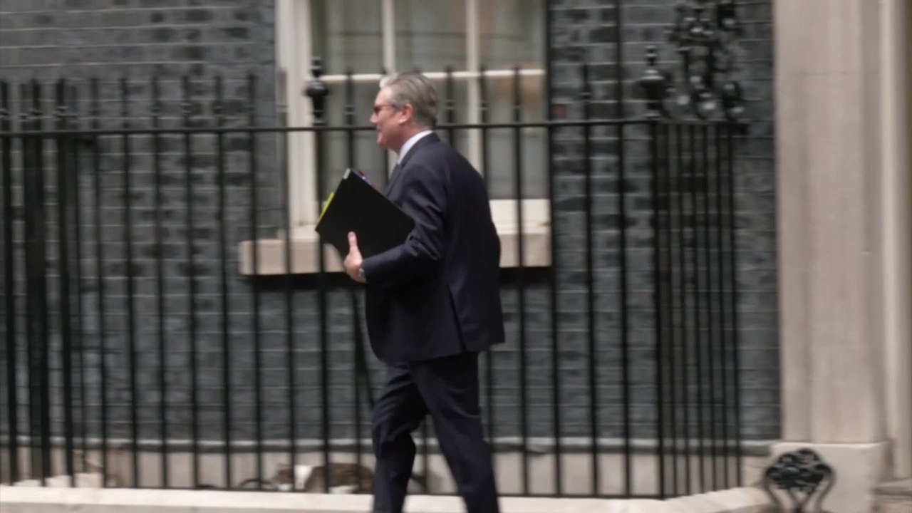 Starmer Stumbles—Literally—After Welfare Bill Backlash