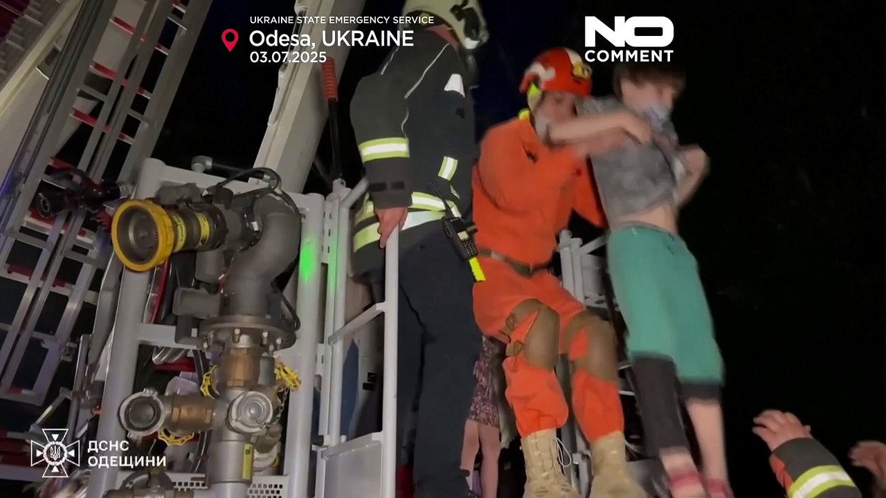 Россия ударила по многоквартирному дому в Одессе