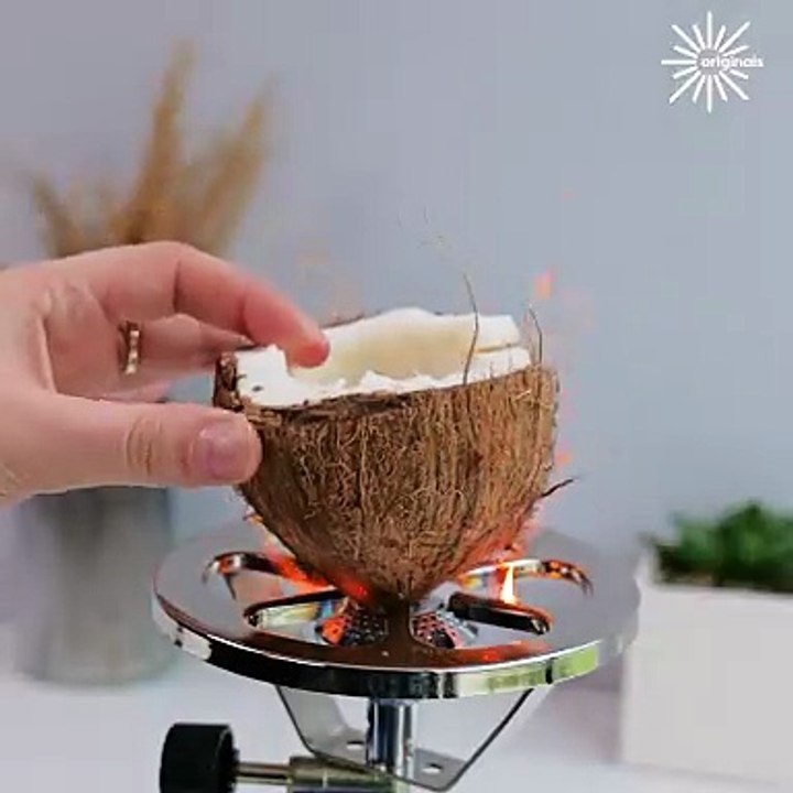 How to make shredded coconut from scratch! 🥥😋