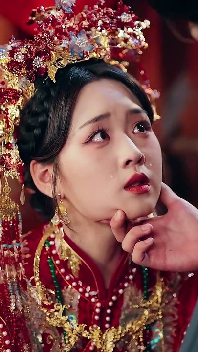 锦鲤夫人爱吃瓜读心少帅偏宠她 | Eng Subs