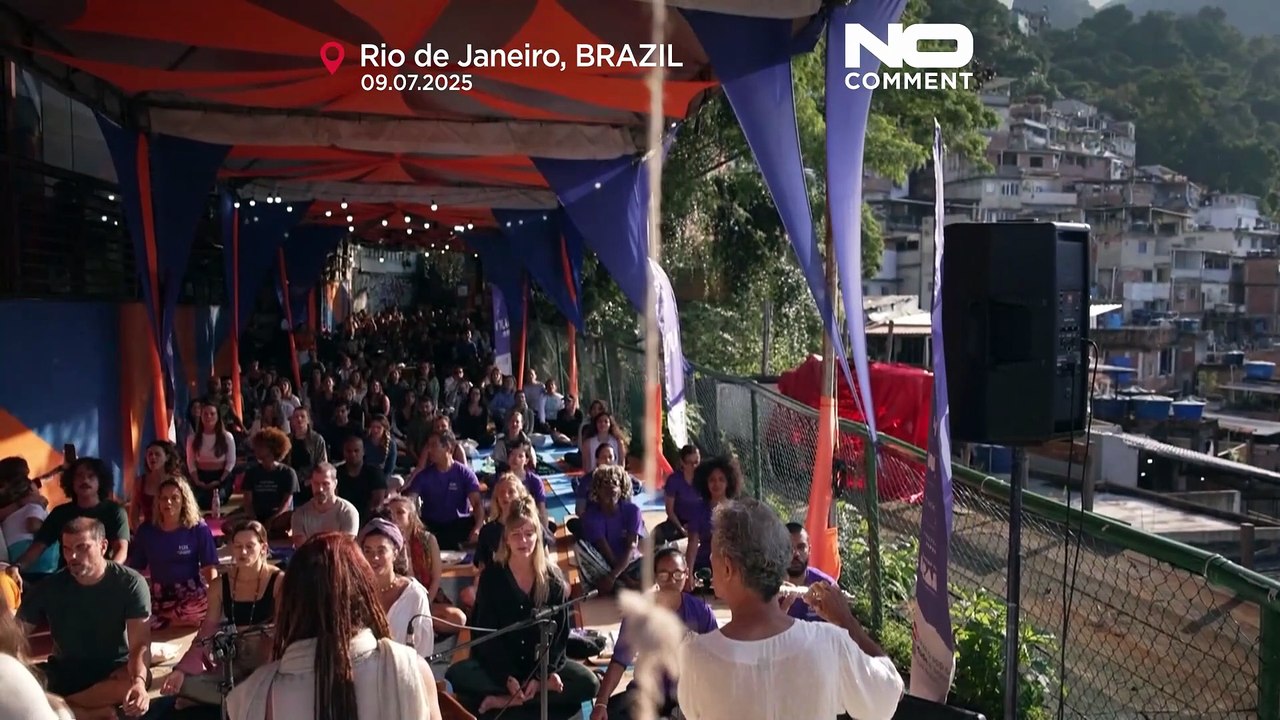 Yoga initiative aims to train instructors in Rio’s favelas