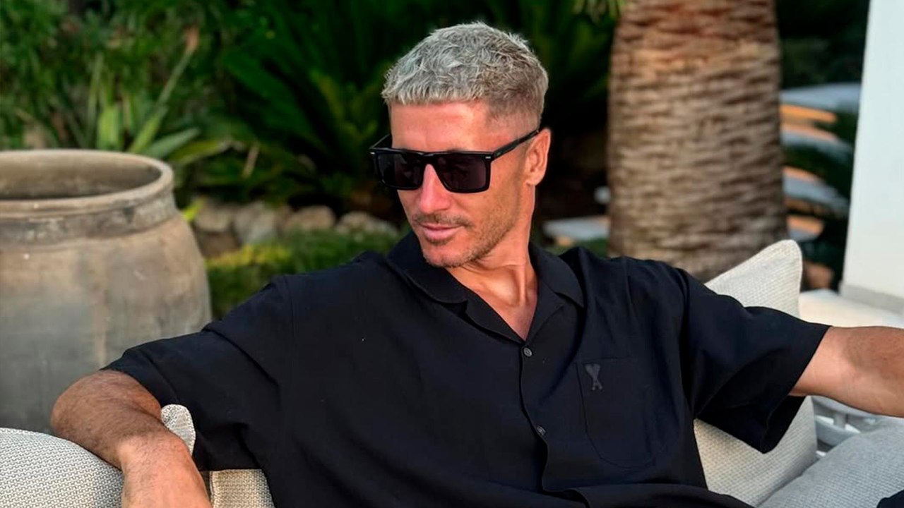 Lewandowski turns blonde ahead of the 2025-26 season: “New season, new hair, same goals”