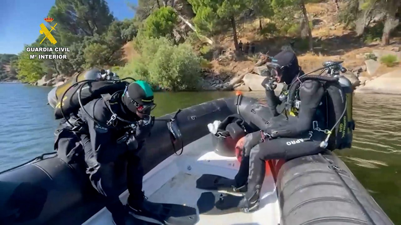 La Guardia Civil rastrea el pantano de San Juan en busca de un hombre desaparecido