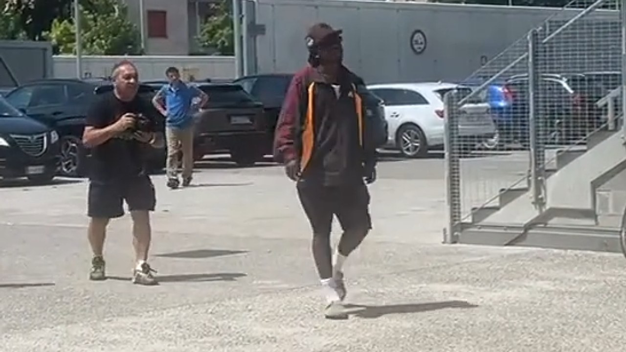 Atalanta, il video dell'arrivo di Lookman alle visite mediche