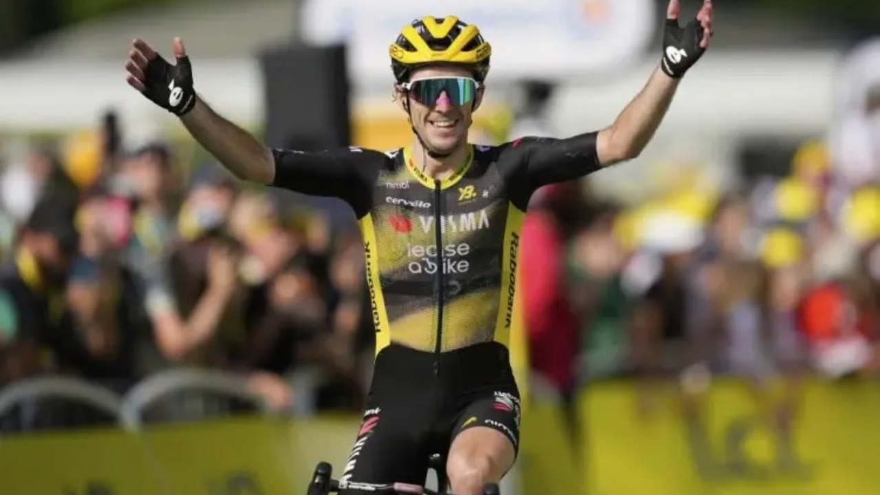 Simon Yates triunfa y Ben Healy asalta el maillot amarillo