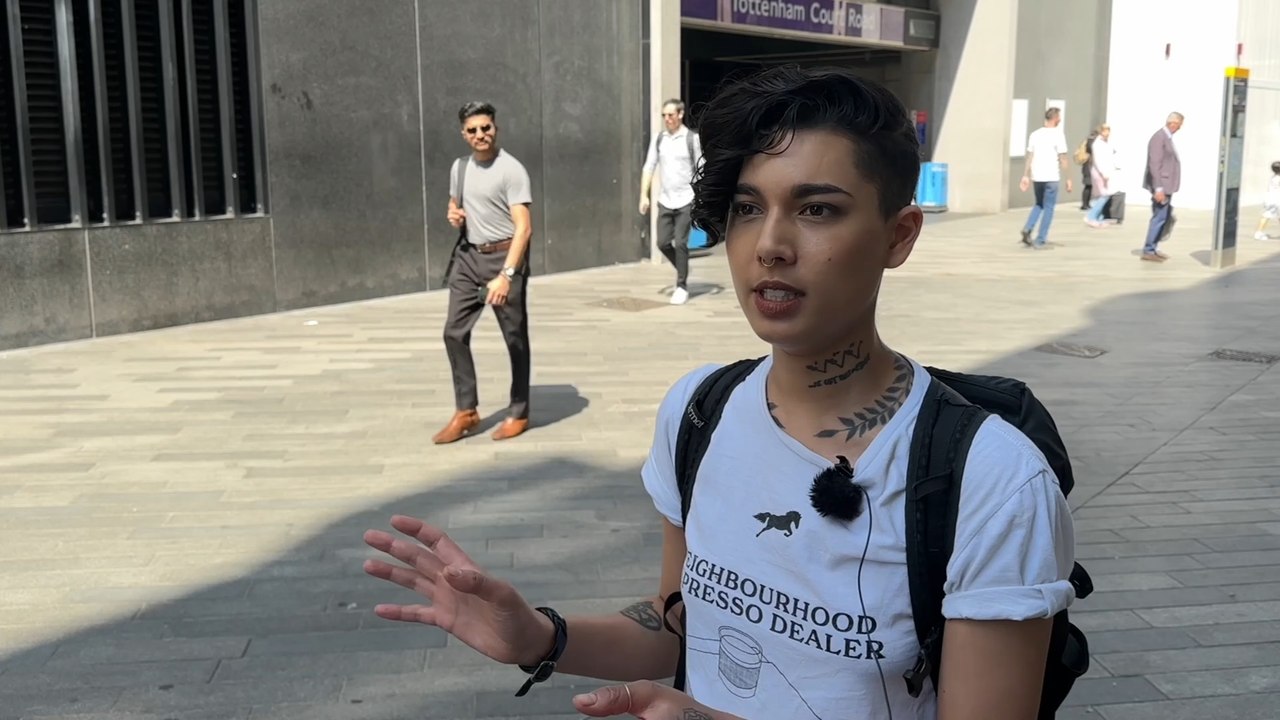 ‘I try to stay local’: The significance of pubs in London