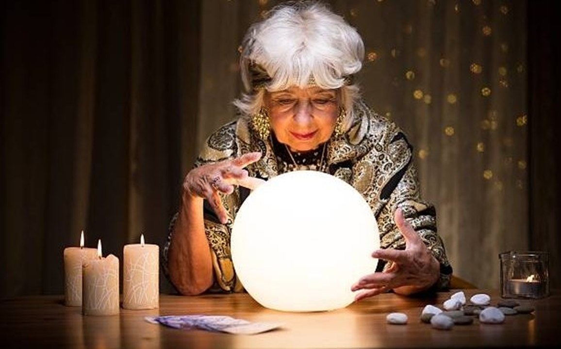 Sa rencontre avec une VOYANTE - partie 2