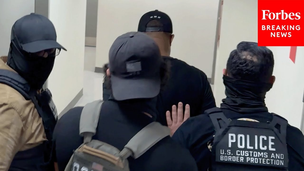 ICE Agents Carry Out Arrests In New York City