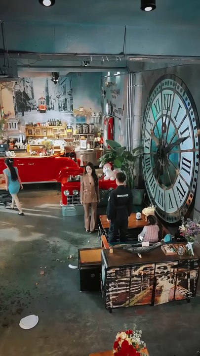 Female CEO falls in love with handsome security dad.#modern #drama #love