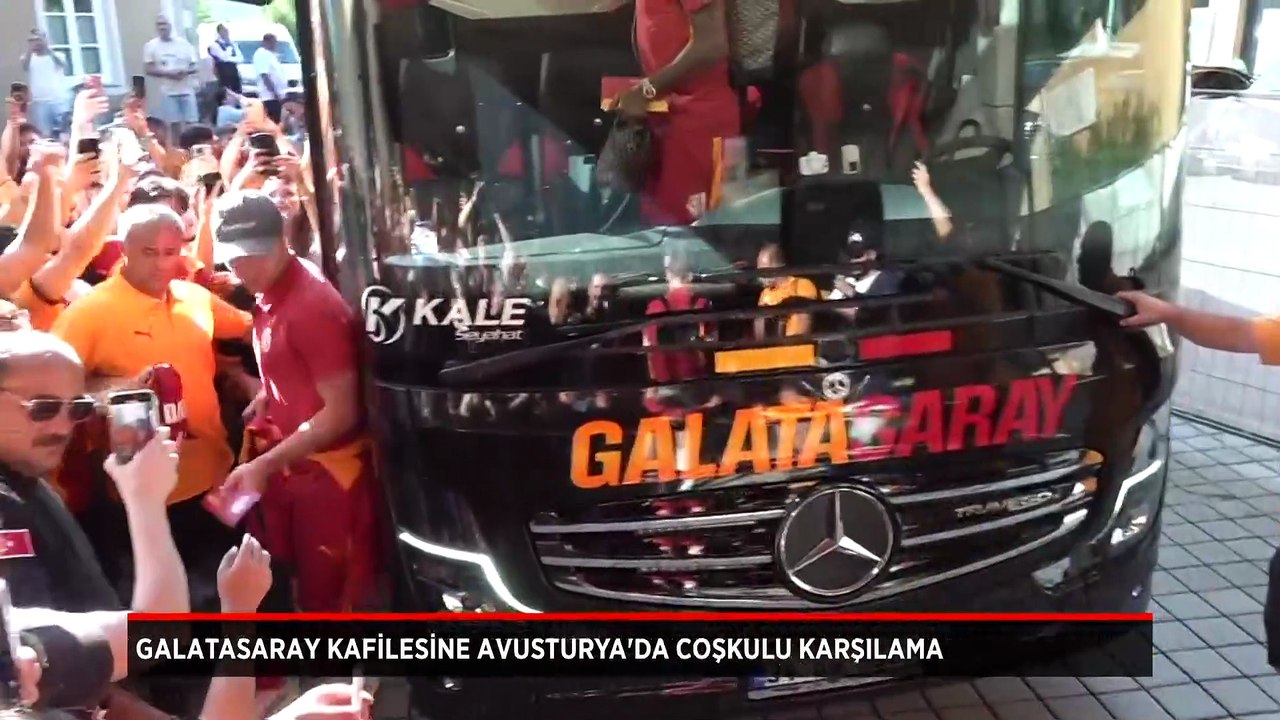 Galatasaray kafilesine Avusturya'da coşkulu karşılama