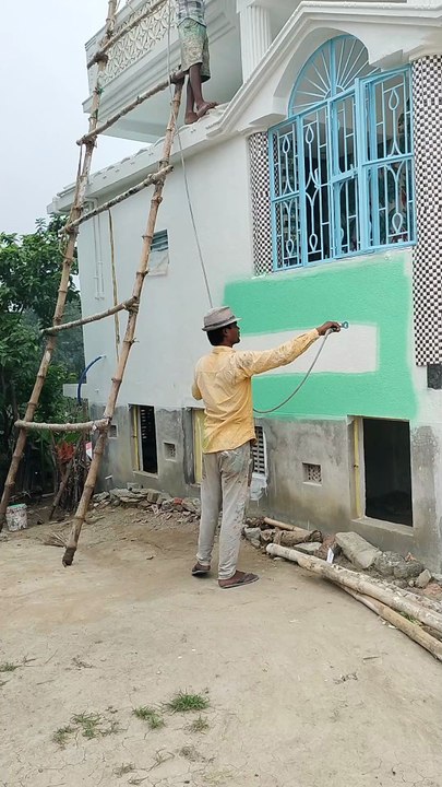 Wall color painting works using a spray machine #painting #colors #technology #shorts #shortvideo