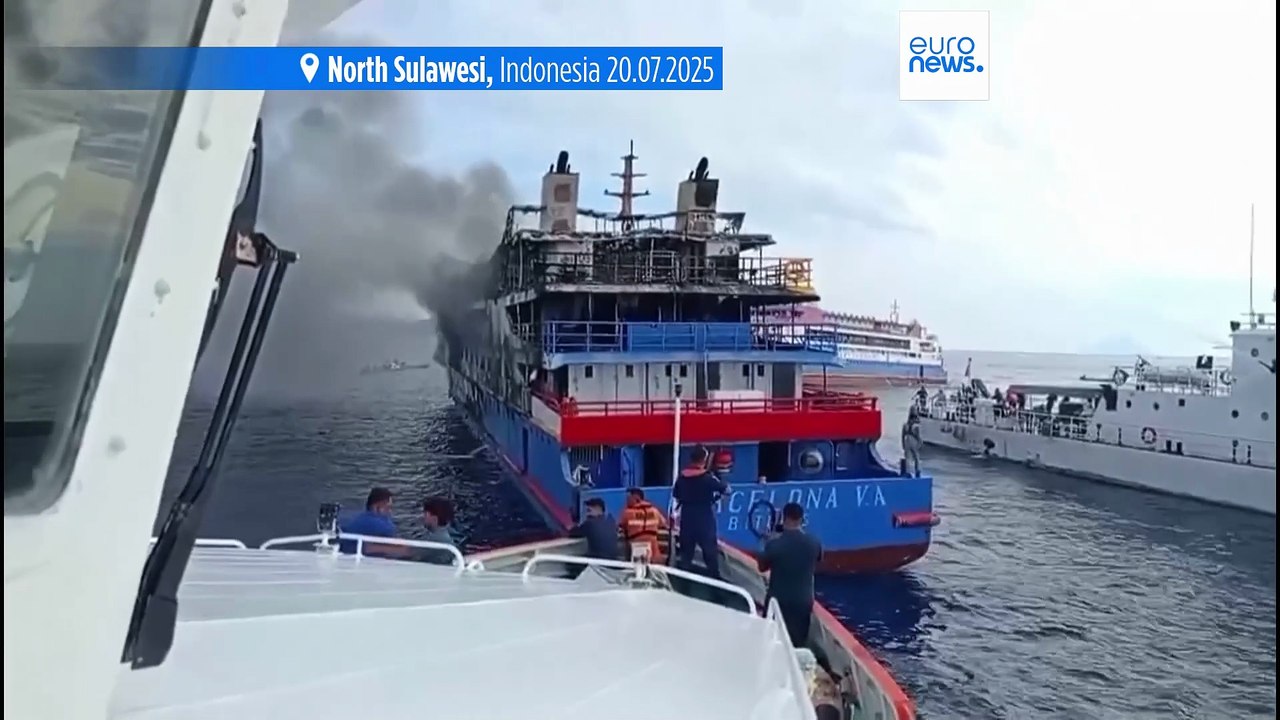 Hundreds rescued from Indonesia passenger ferry blaze