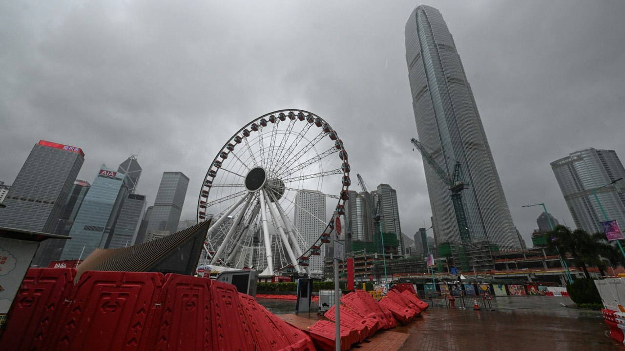 Taifun "Wipha" trifft Hongkong, schwere Unwetter in Südkorea