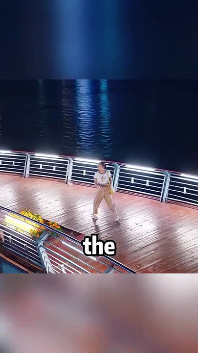 The man tripped over a dog and accidentally fell onto a girl  #chinese #cdrama #cdramalover #shorts #moviereview #chinesedramaengsub #chinesedrama