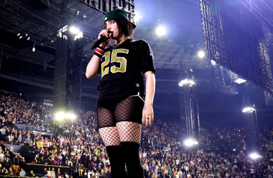 ビリー・アイリッシュ、ジェームズ・キャメロン監督と「特別な」プロジェクトを企画中！？