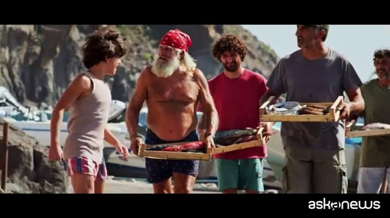 "Paradiso in vendita" la commedia di Luca Barbareschi con Donatella Finocchiaro è al cinema