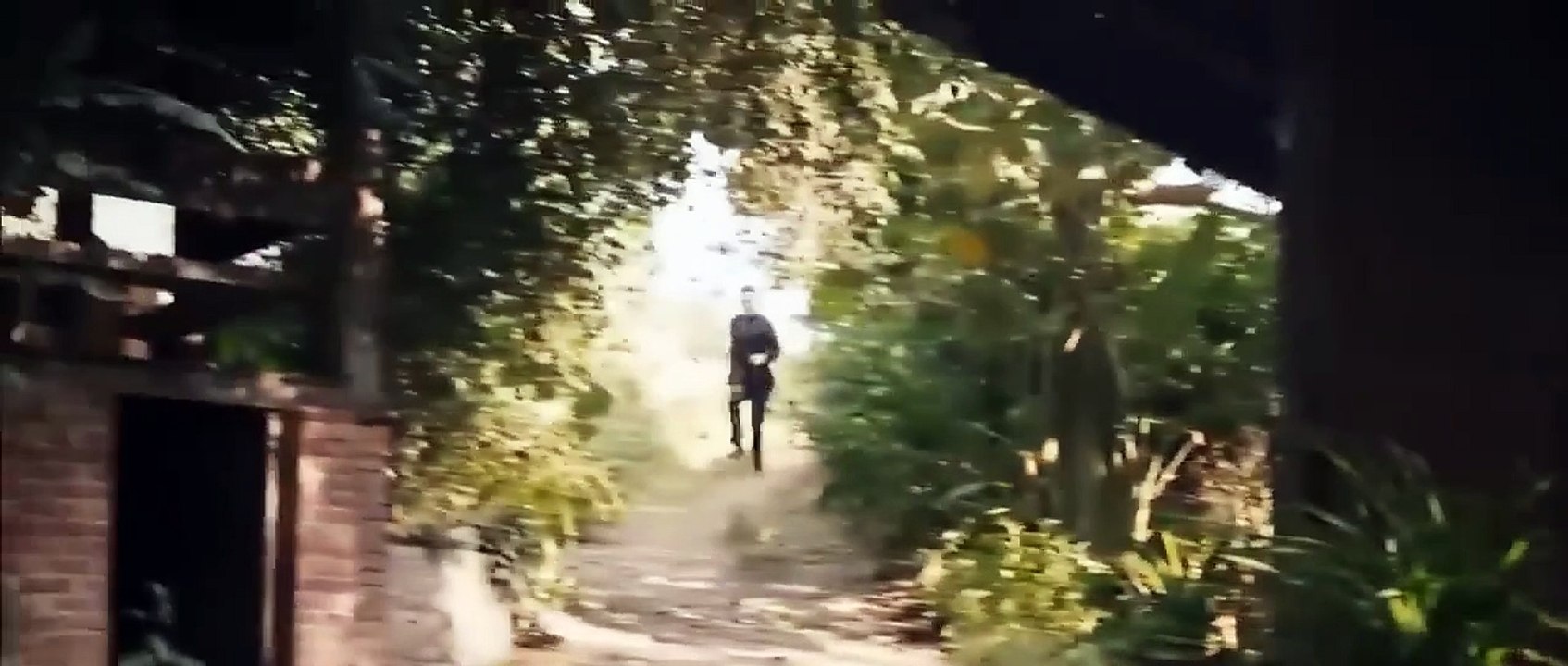 2025 Action Movie! Gangsters Followed Her Into a Dark Alley, Next Her Kungfu Destroyed a Whole Gang