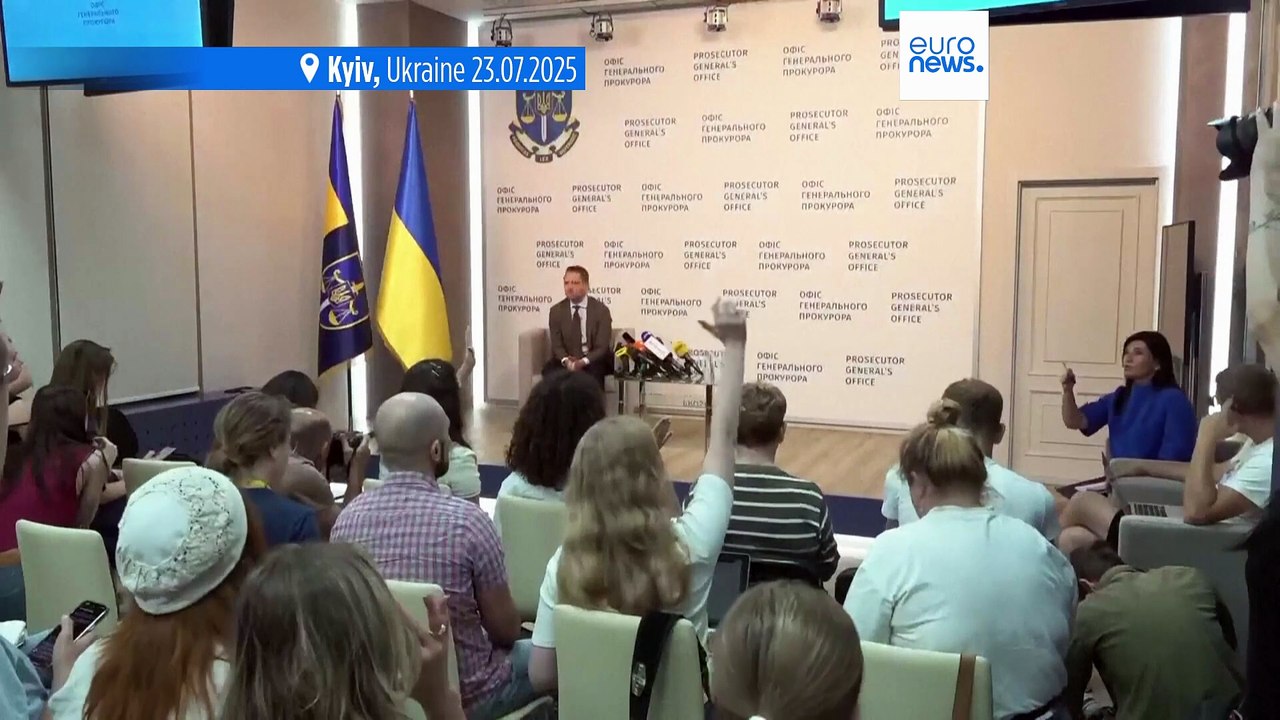 Von der Leyen calls Zelenskyy and asks him to explain new anti-corruption law