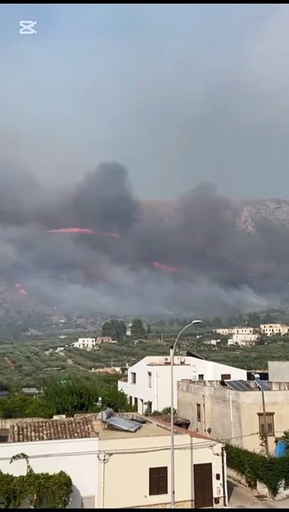 Il video degli incendi nel trapanese