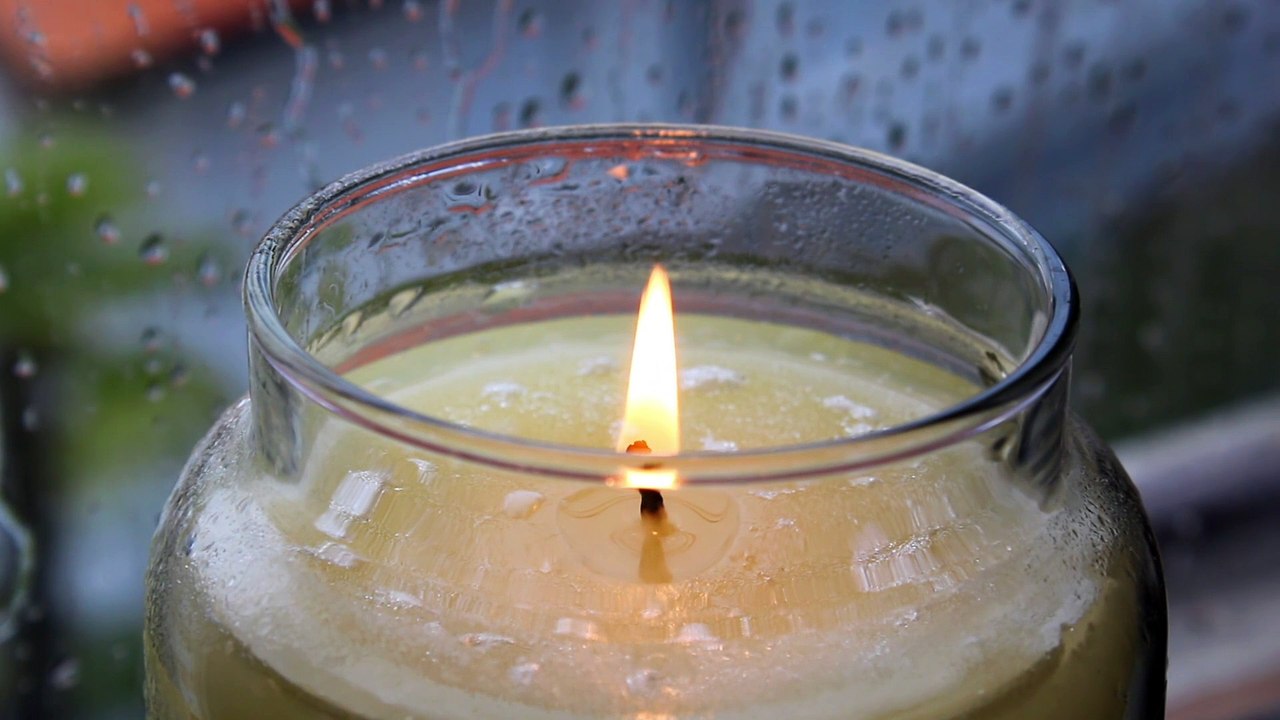 Relax with the sound of rain falling outside the window and candlelight [Studying, Sleeping, ASMR]