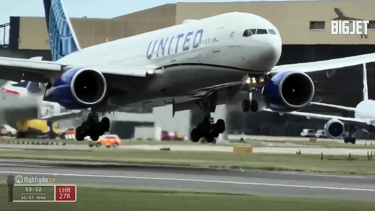 Heathrow: Plane makes emergency landing