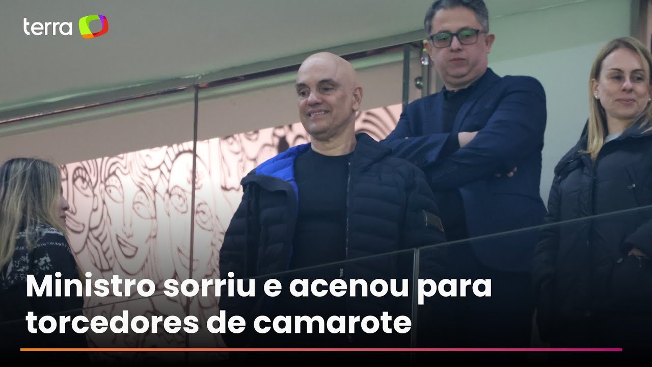 Moraes vai ao estádio curtir jogo do Corinthians horas após sanção de Trump