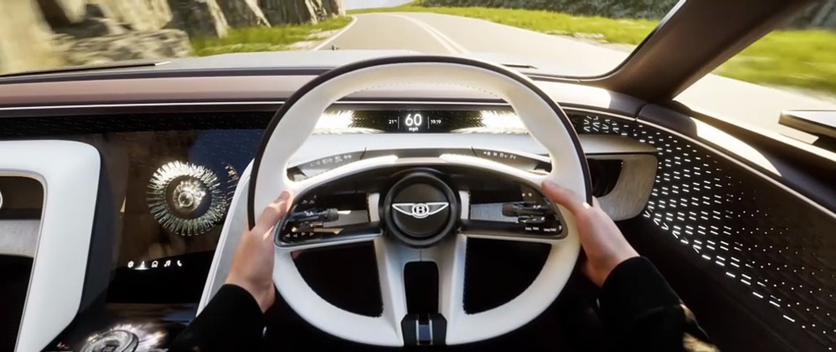 Le concept Bentley EXP 15 repose sur une architecture électrique