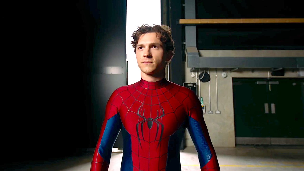 Tom Holland’s New Spider-Man Suit Tease Sends Fans Swinging Wild