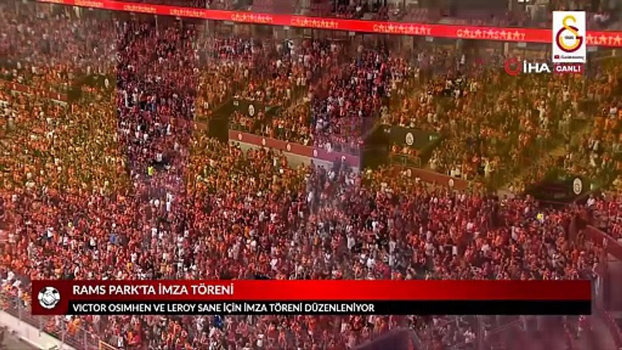 Victor Osimhen ve Leroy Sane için stadyumda imza töreni düzenlendi