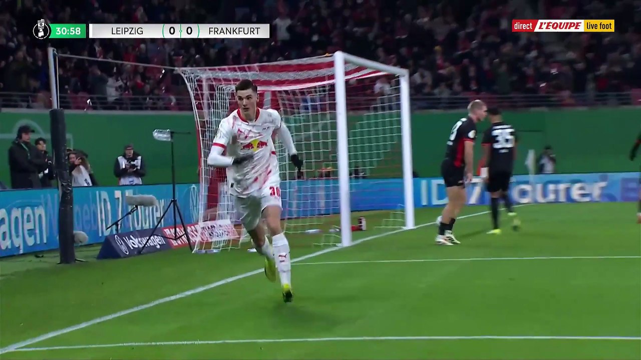 Le but de Benjamin Sesko face à Francfort en vidéo - Foot - Allemagne