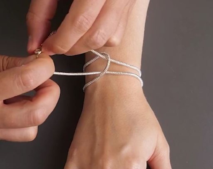 Quick Jewelry Hacks for Everyday Glam!