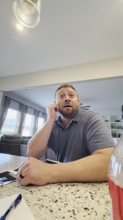 Husband Has Heartwarming Reaction to News of Having Twins