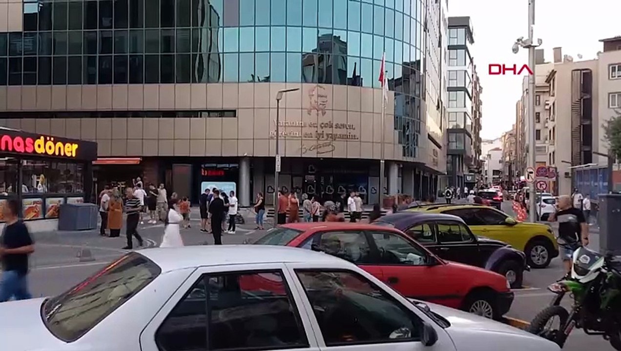 Balıkesir’de 6.1 şiddetinde deprem! İstanbul, Bursa ve çevre illerde hissedildi