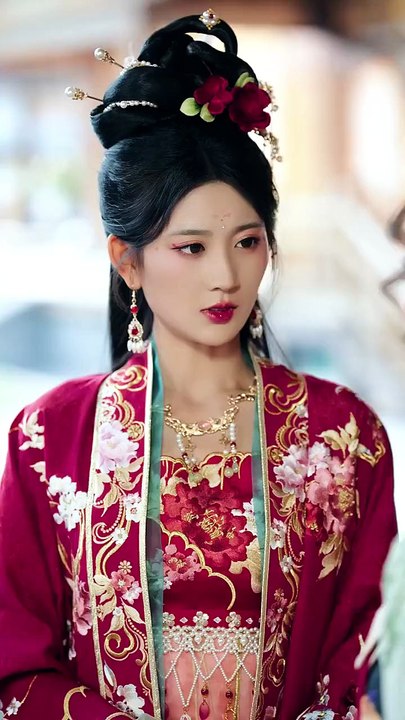 娇软美人，分外勾人（上）邹盛文＆杨珊子 (2025)