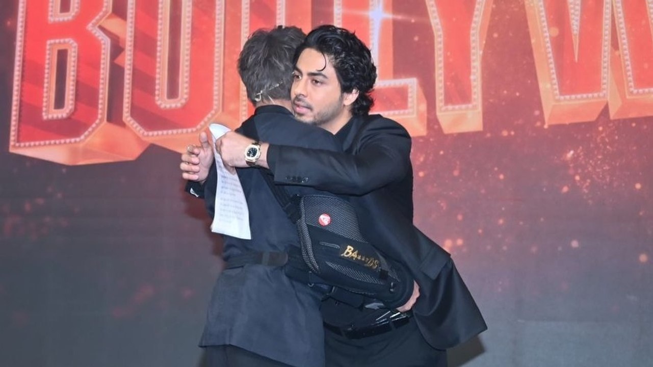 Nervous Aryan Khan goes 'Papa toh hain na' in viral video from Bads of... event
