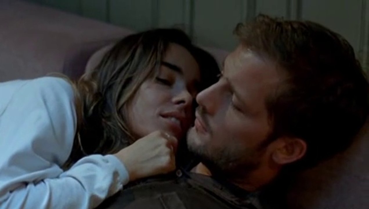 Happy Few: A Riveting Romance Drama Where Four Strangers' Hidden Desires Unfold 💖