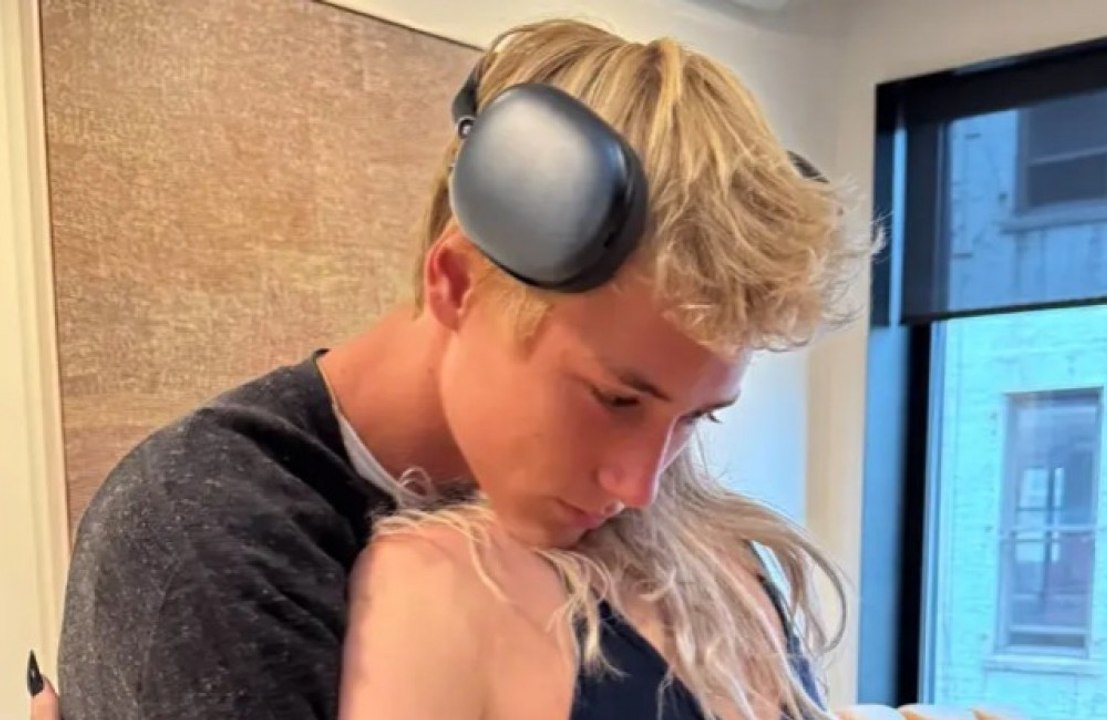 ナオミ・ワッツ、息子の大学進学に涙の別れ