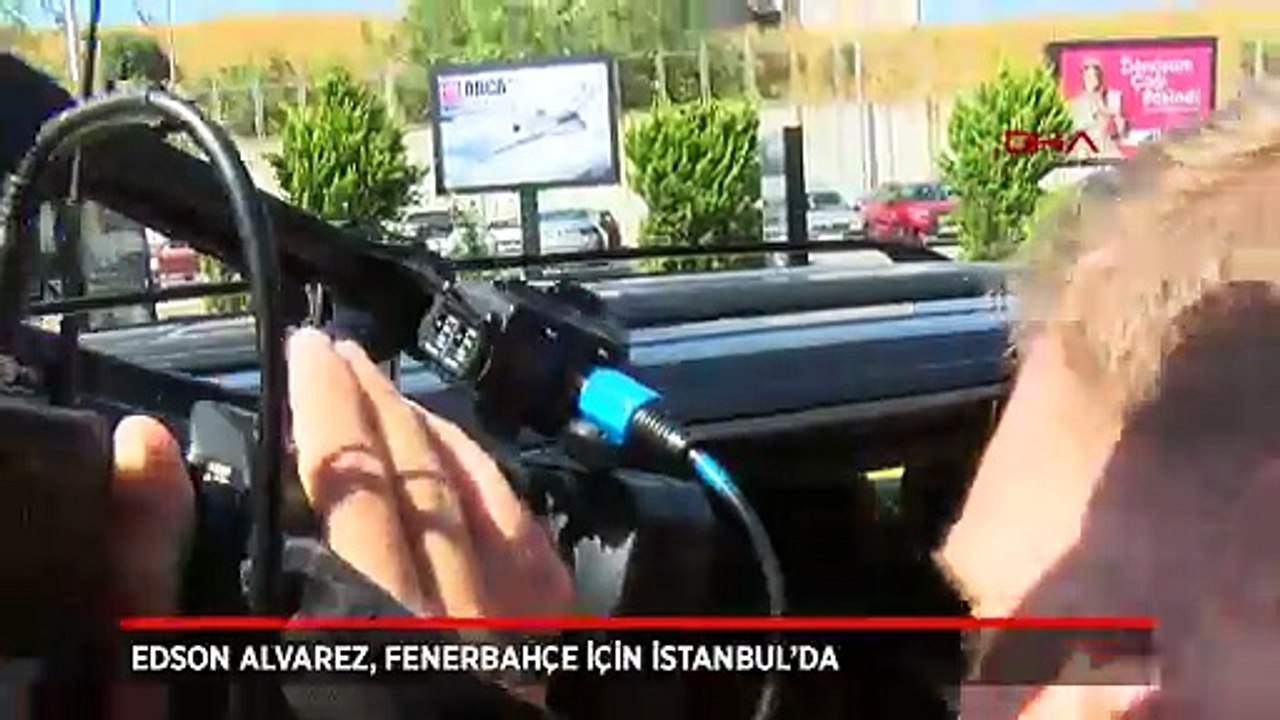 Fenerbahçe'nin yeni transferi Edson Alvarez, İstanbul'a geldi