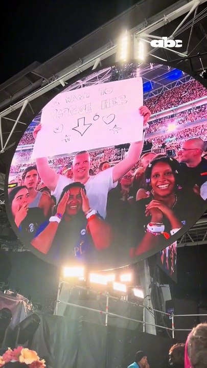 Coldplay ayudó a un fan con una propuesta de matrimonio