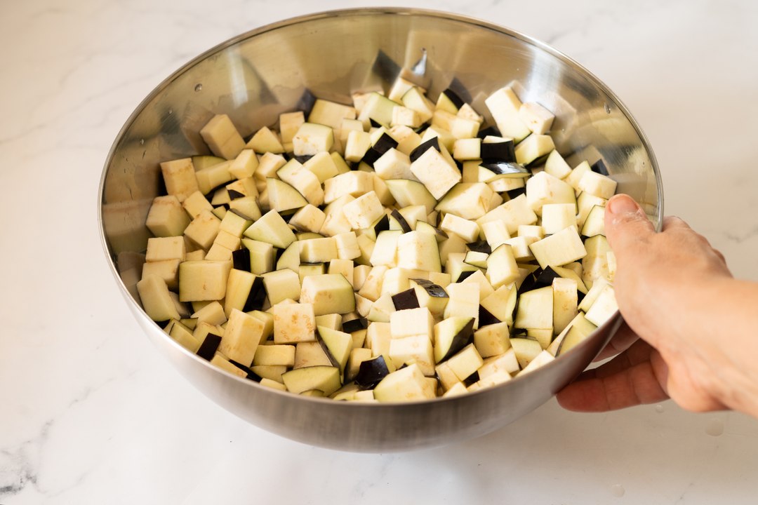 Truco parar preparar tu berenjena y que no amargue