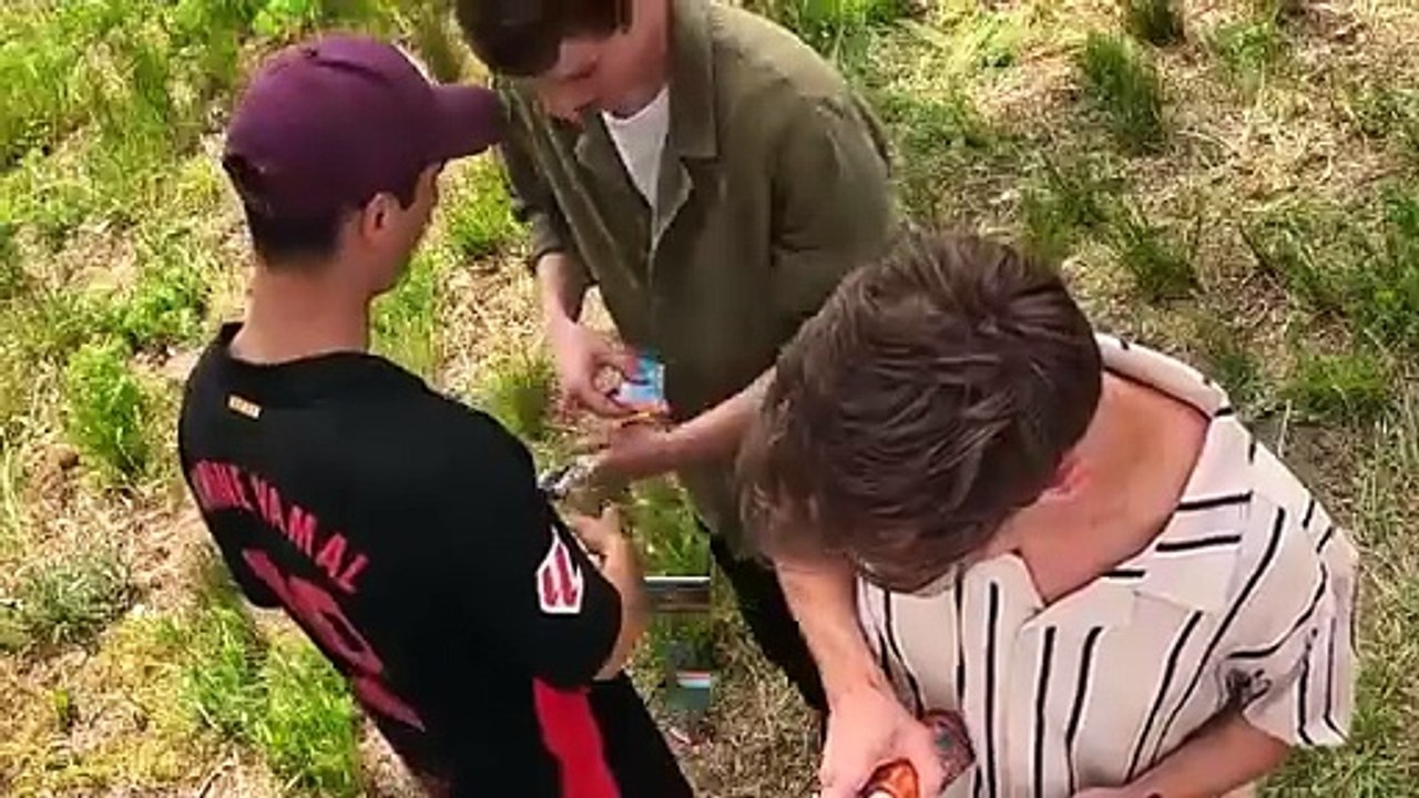 World's Fastest Car Vs Cheetah!