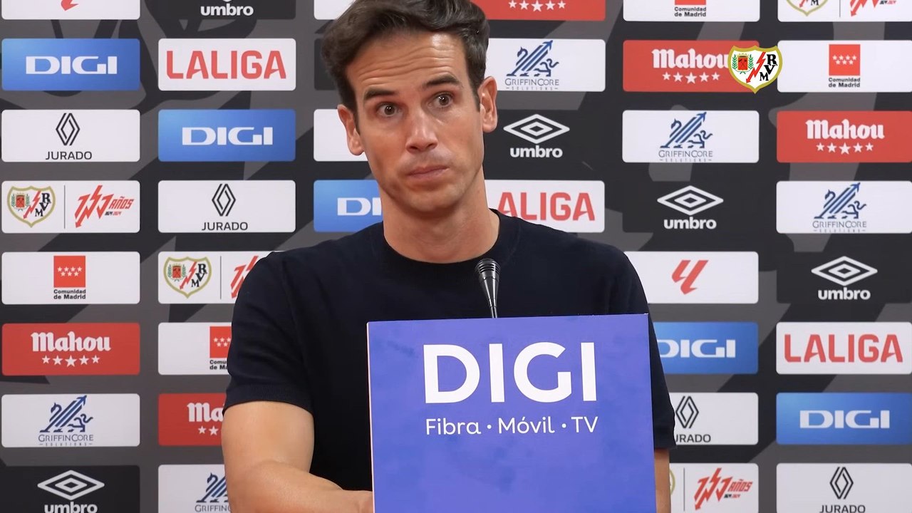 Rueda de prensa de Íñigo Pérez tras el Rayo Vallecano vs. FC Barcelona