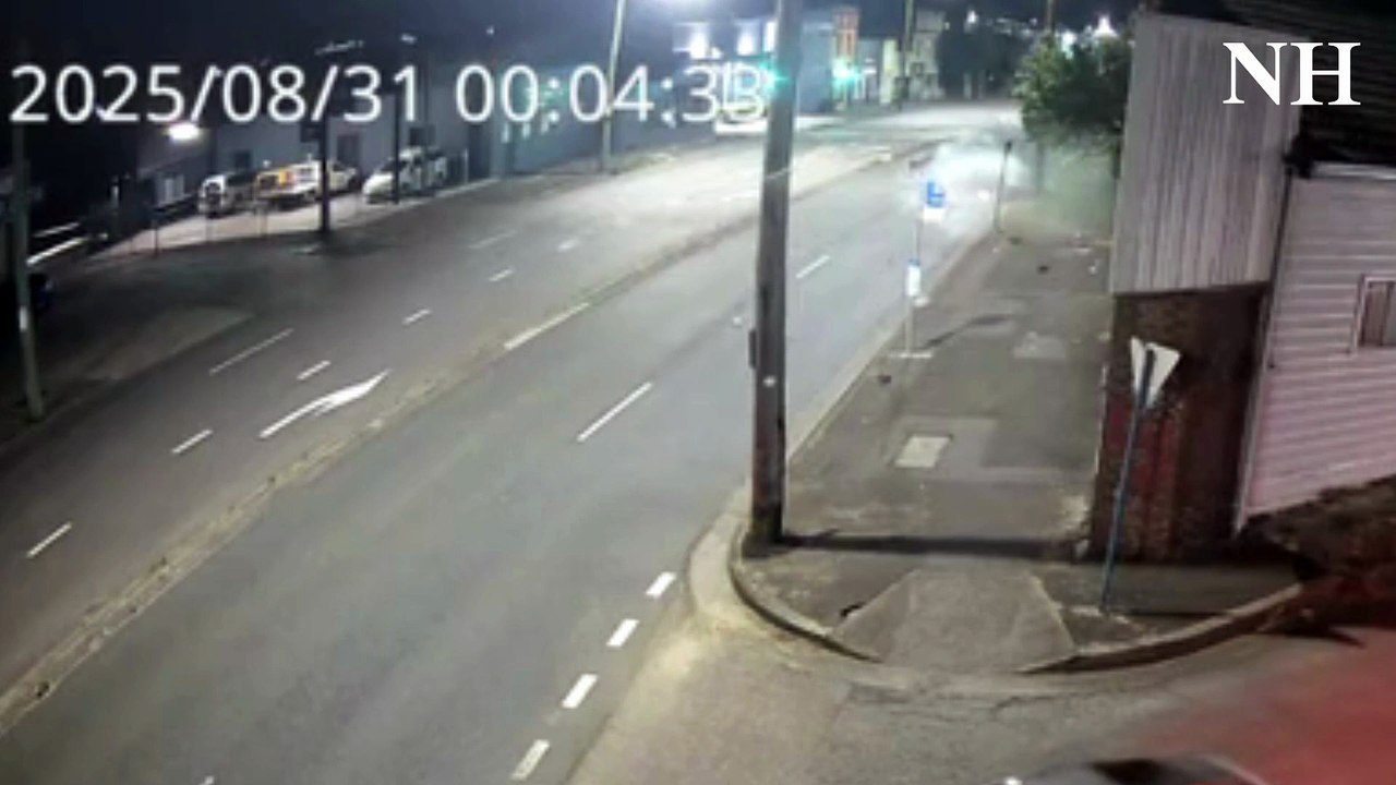 Crash at Mayfield | Newcastle Herald