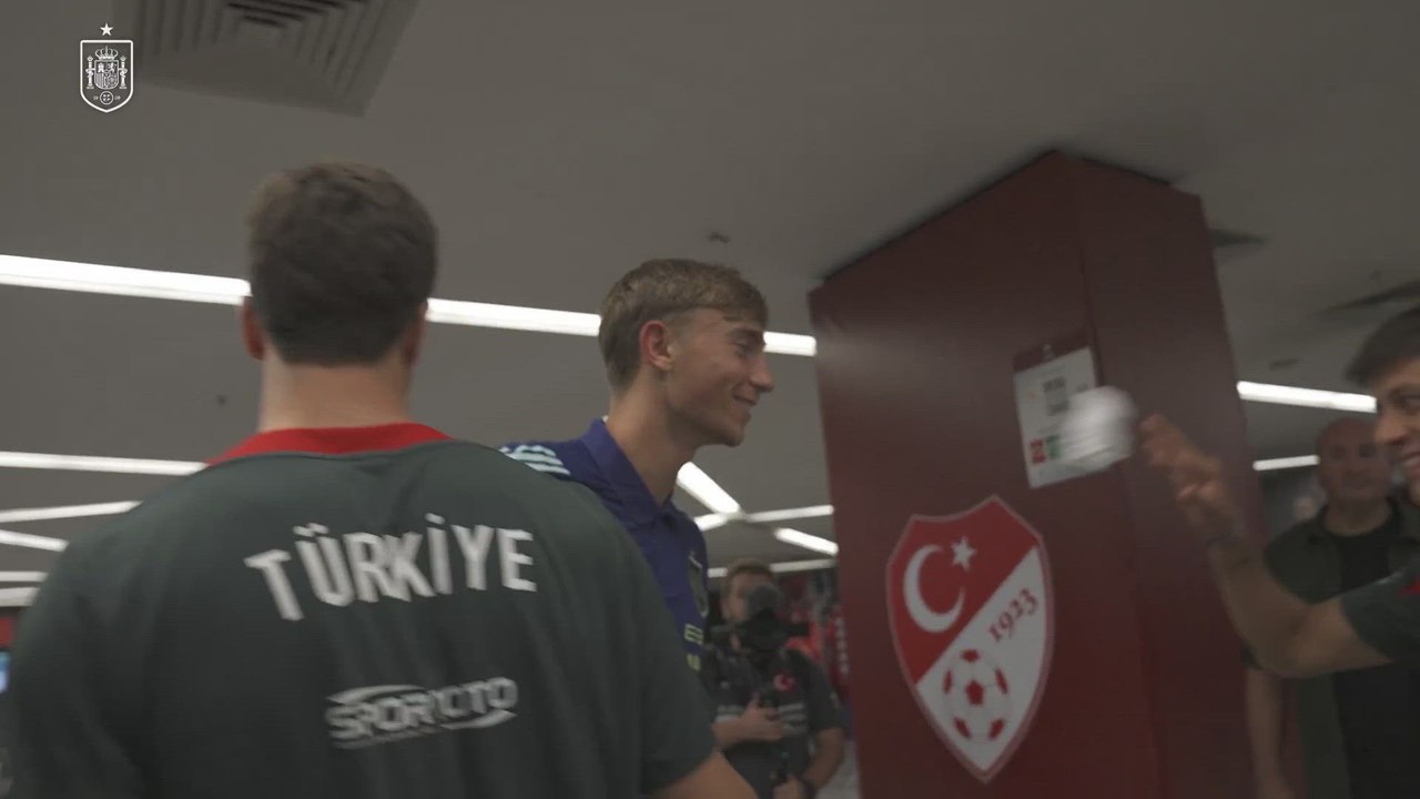 El cariñoso saludo entre Huijsen y Arda Güler